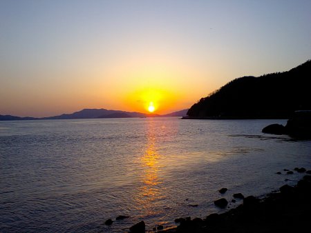 安芸の小須磨から見た、瀬戸内海の夕日