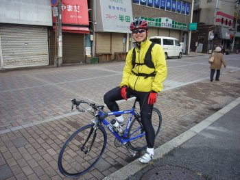 スタート前、余裕で待ち構えるくるすけさん スタート前、余裕で待ち構えるくるすけさん