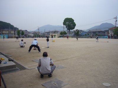 子ども会のソフトポール練習