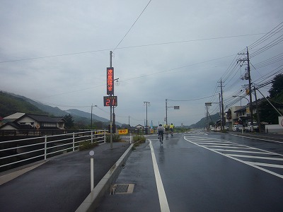 佐陀川沿いでは21度 佐陀川沿いでは21度