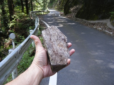 こんなのが転がってる訳だぁ こんなのが転がってる訳だぁ