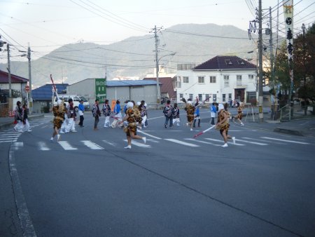 まわれまわれ! まわれまわれ!