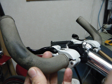 グリップもまっ黒 グリップもまっ黒