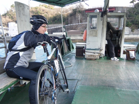帰りも渡船(弱 帰りも渡船(弱