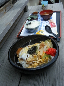 おかずはカツ丼!? おかずはカツ丼!?