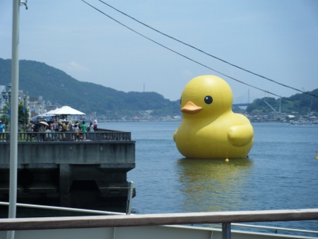 見下ろしてるな 見下ろしてるな
