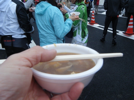 豚汁を頂く