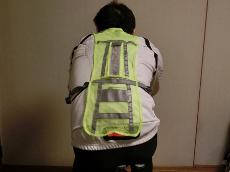 うしろ
