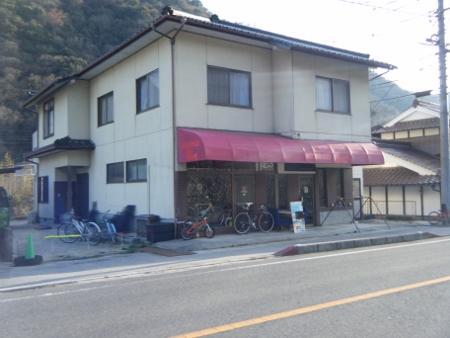 Cafe33