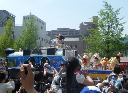 アヒルとイヌも…
