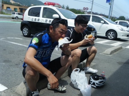 警察沙汰...w