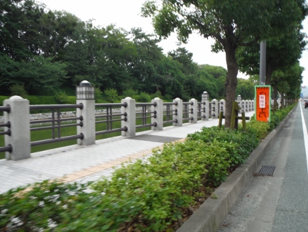 松山市内通過
