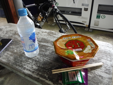 夜食は肥満の元