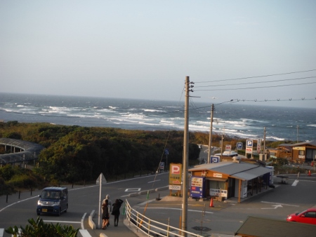 荒れる日本海