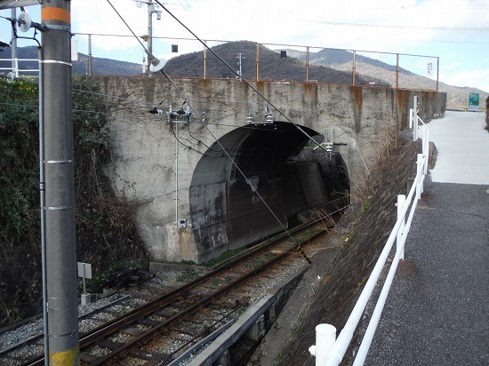 日本一短いトンネル