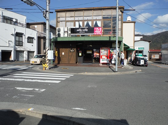 安登駅前