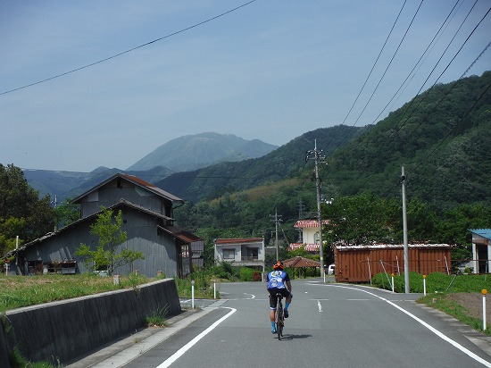 三瓶が見えてきた