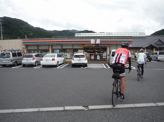 PC2 セブンイレブン長門三隅町店
