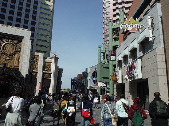 駅前商店街