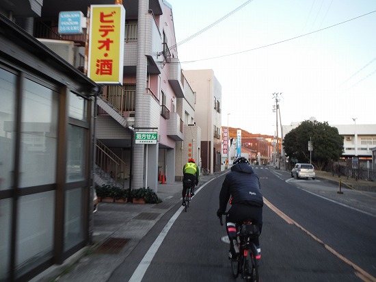 酒池肉林